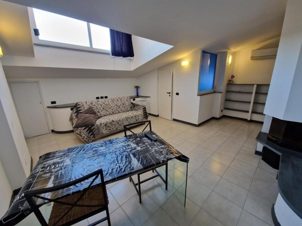 Mansarda Stefania Apartment Ameglia Exterior photo